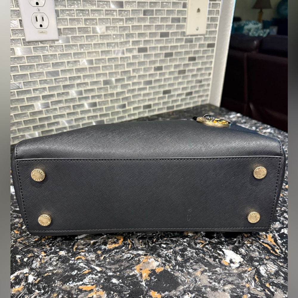 Michael Kors Sutton Black Leather Tote Bag - Picture 8 of 9